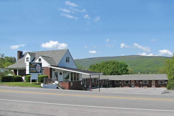 Judy's Motel - PA Dutch Heritage