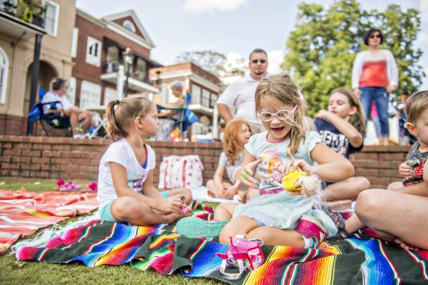 Affordable Ways to Dine Al Fresco