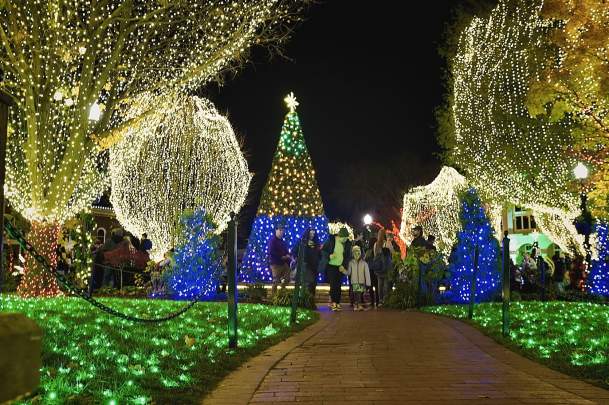 This Weekend In Bentonville: December 8–10, 2023