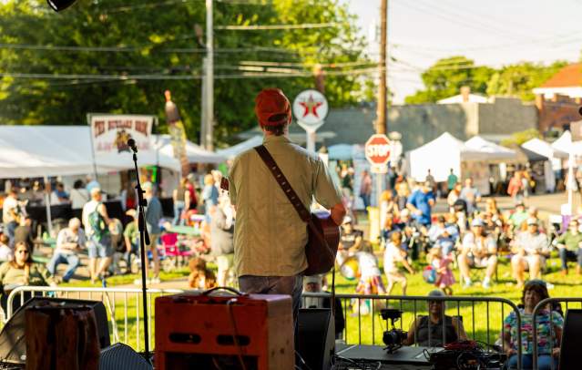 When Lower Town Met Louis: Paducah’s 2026 Visiting Artist