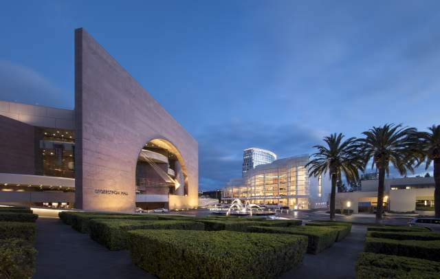 Segerstrom Hall, Costa Mesa