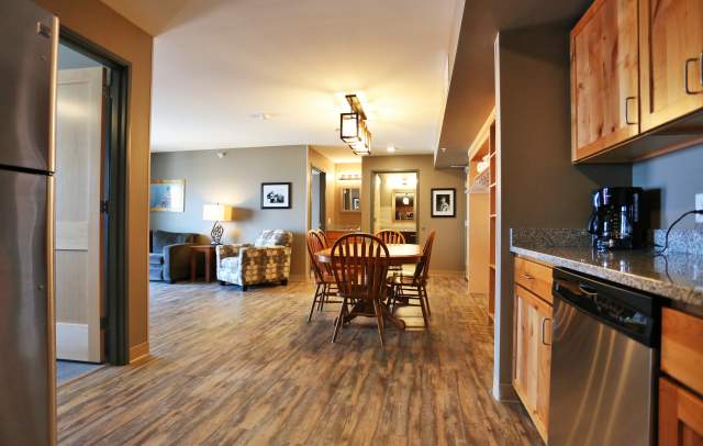 Woodland Resort-Suites