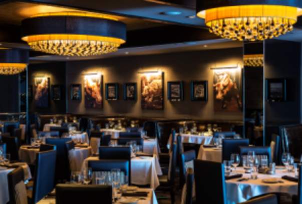 The dining room of Morton's The Steakhouse.