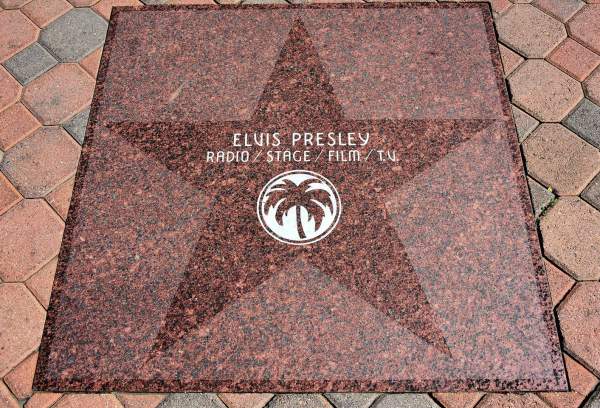 Elvis in Palm Springs: The King’s Connection to the Desert Oasis