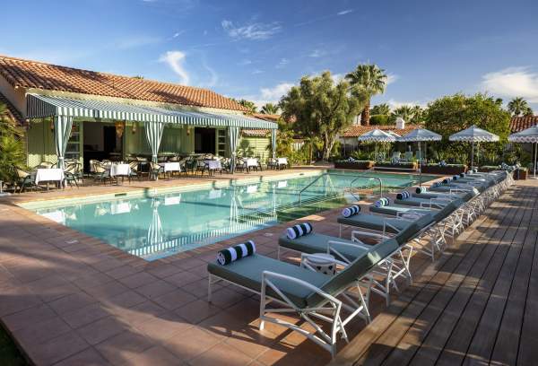 Your Guide to Poolside Dining in Palm Springs