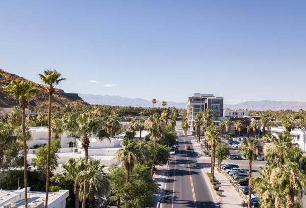 A Guide to Palm Springs for First-Timers