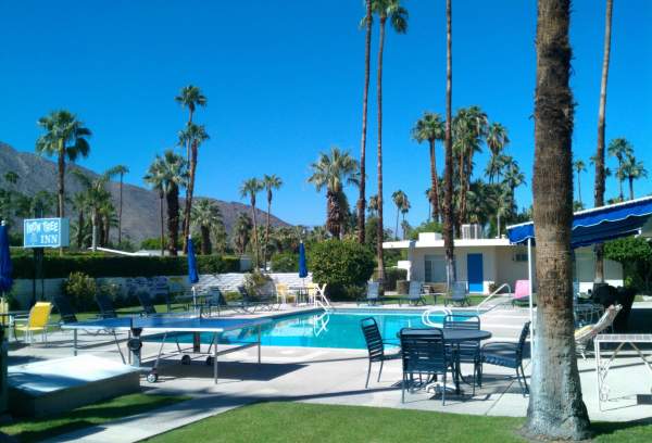 Budget Travel Guide to Palm Springs