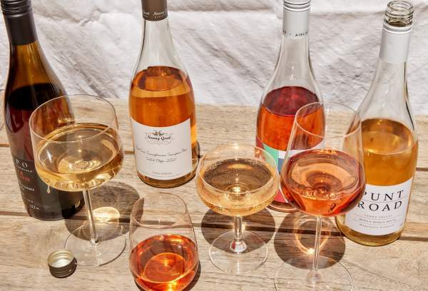 Best Wine Tasting & Wine Lounges in Palm Springs