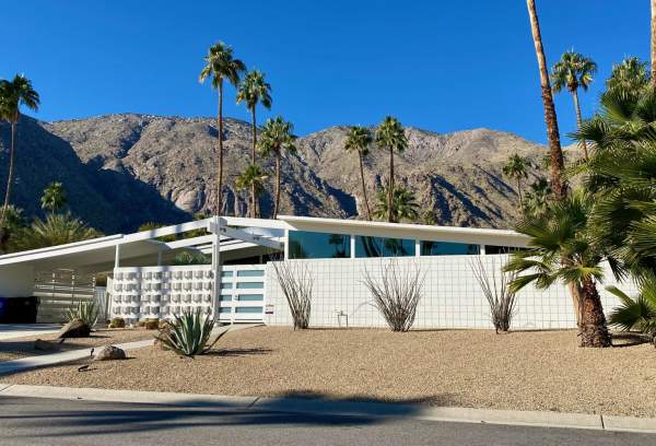 Take a Self-Guided Tour with the Modern Tours Palm Springs App
