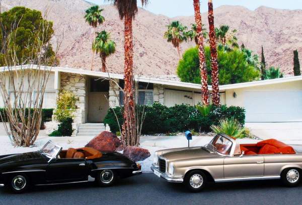 Palm Springs on Wheels: The Thrill of Classic Cars and Midcentury Modern Vibes