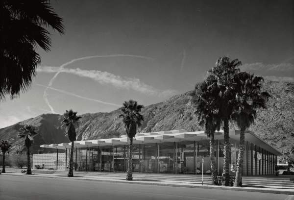 Palm Springs Restaurants in Historic Buildings