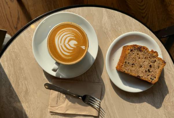 Which Coffee Waves Fall Drink Matches Your Autumn Vibe?