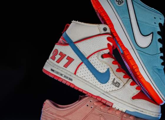 Sneakers & apparel discount