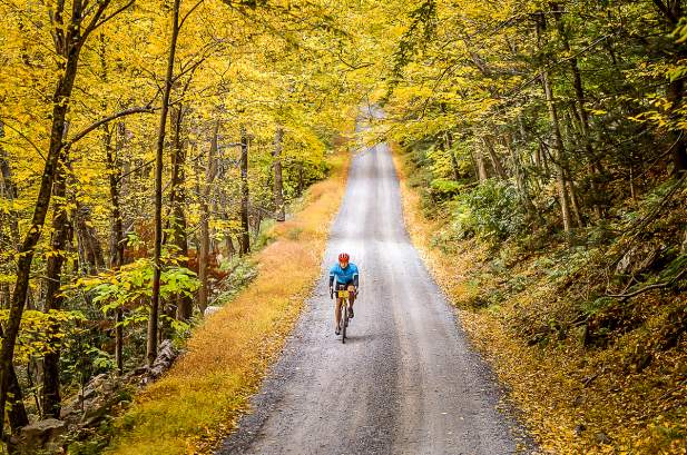 gravel cycling