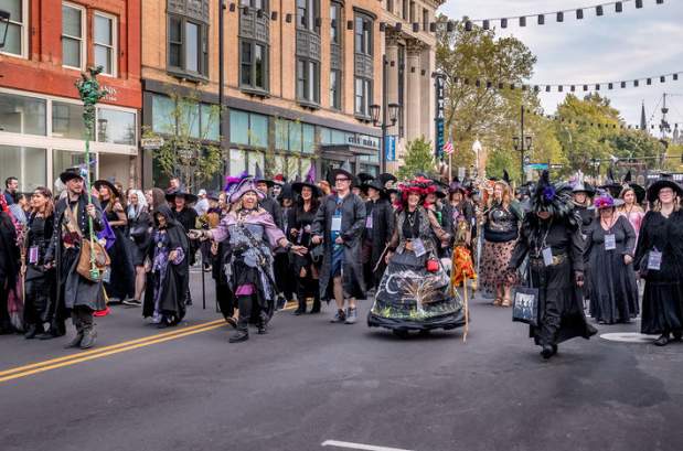 Witches Walk Sandusky header