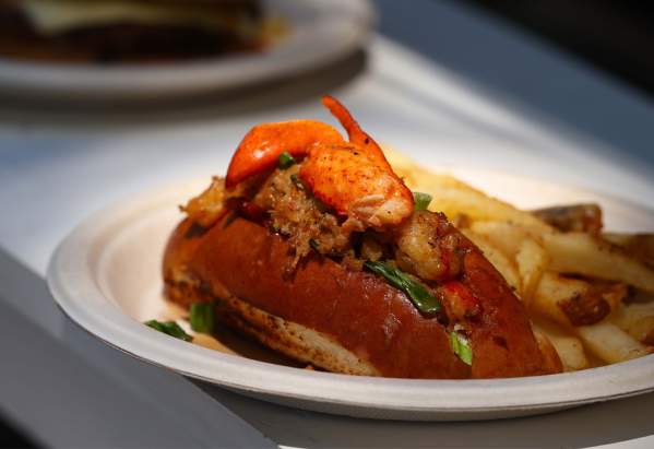 Lobster Roll - Crop