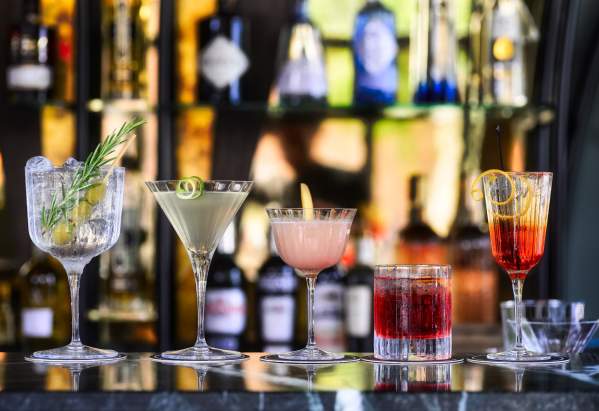 10 Cocktail Destinations for a Night Out
