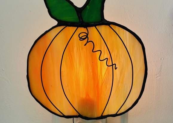 STAINED GLASS LANTERN SHADE 金魚と筍 Stained Glass Pumpkin Nighlight | Ligonier, PA