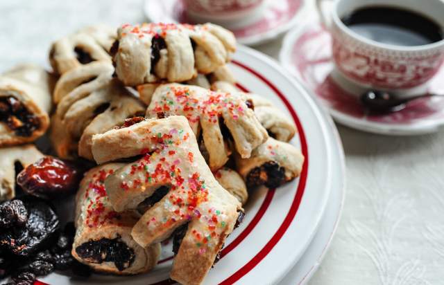 cuccidati cookies by paulie's