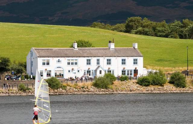 Hollingworth Lake and Countryside