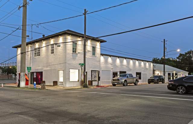 Reeves Art Gallery