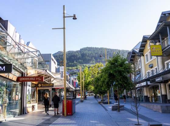 Queenstown Shopping Walking Trail