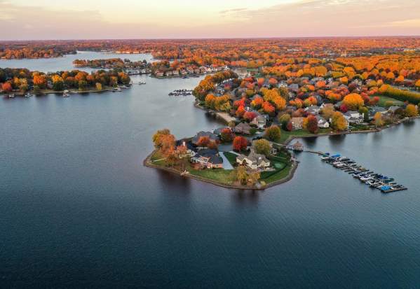 Thanksgiving Feasts & Fun in Lake Norman