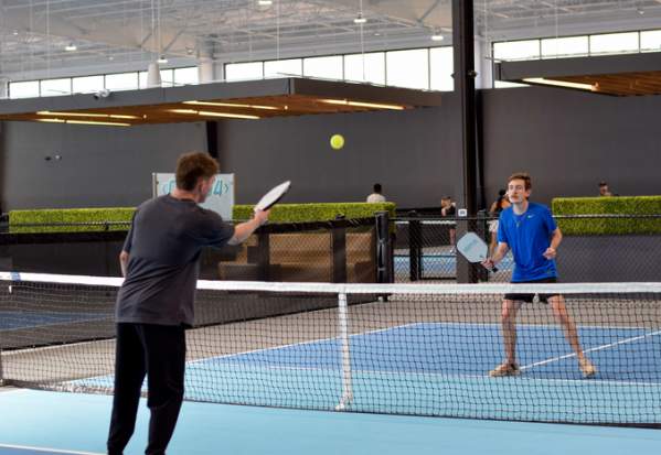 Beat the Pros: Lucky Paddle Edition