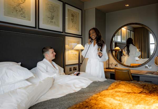 WIN a luxury VIP pre-flight experience with Dakota Manchester Airport