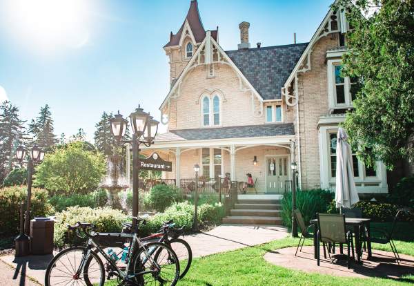 Elm Hurst Inn - cycling