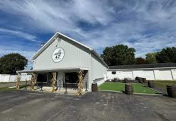 Latitude 42 Taphouse