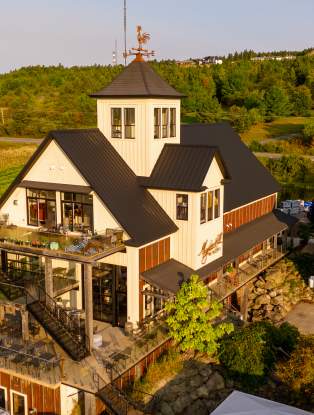 Magnetic Hill Winery