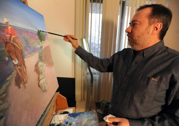 Chicago Artist Fred Moss Brings His Vision to Elmhurst