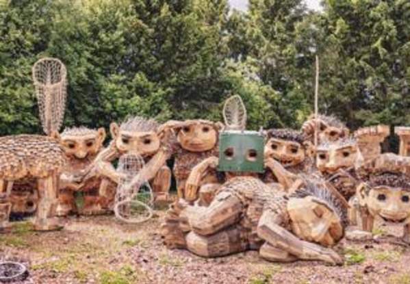 オウム 置物 オブジェ トロピカル インテリア 樹脂製 375-238 Trolls: A Field Study at Point Defiance Zoo & Aquarium