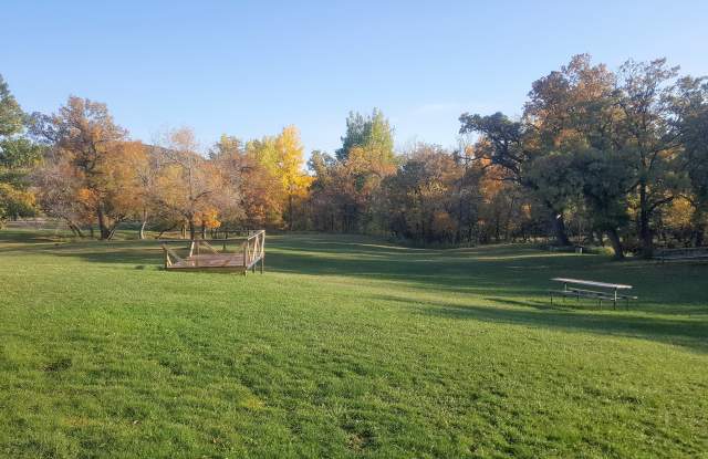 Kickstands Campground, Bar & Grill