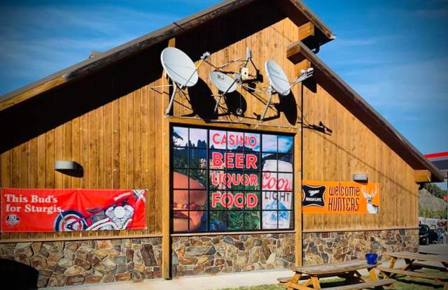 Three Forks Bar & Grille at The Country Store