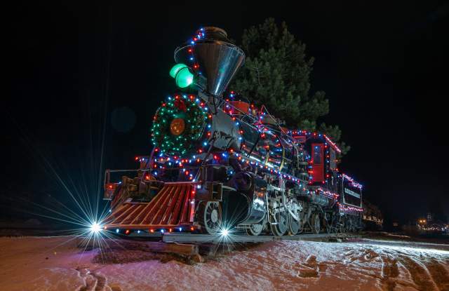 1880 Train Holiday Express