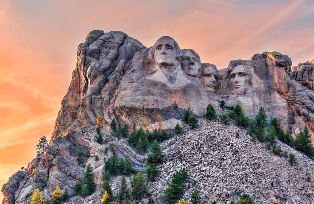 Black Hills Above & Beyond Tours LLC
