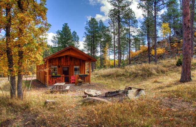 Yak Ridge Guest Cabins