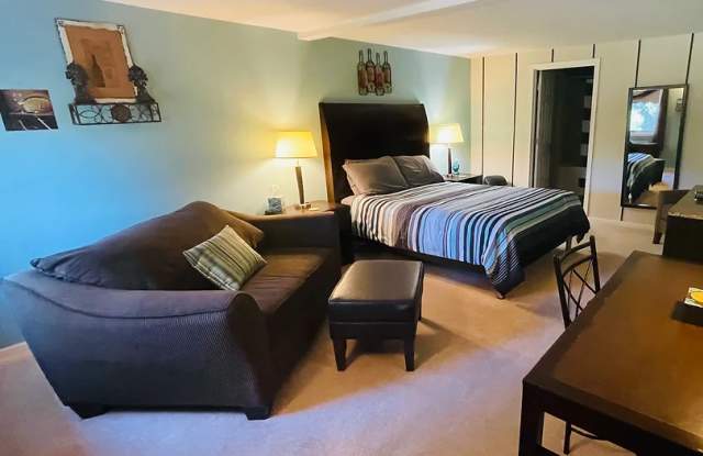 Sweetgrass Inn Bed & Breakfast