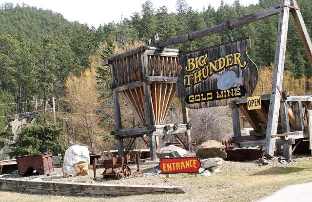 Big Thunder Gold Mine