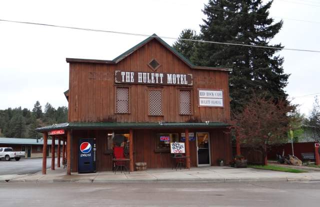 Hulett Motel & Chalets