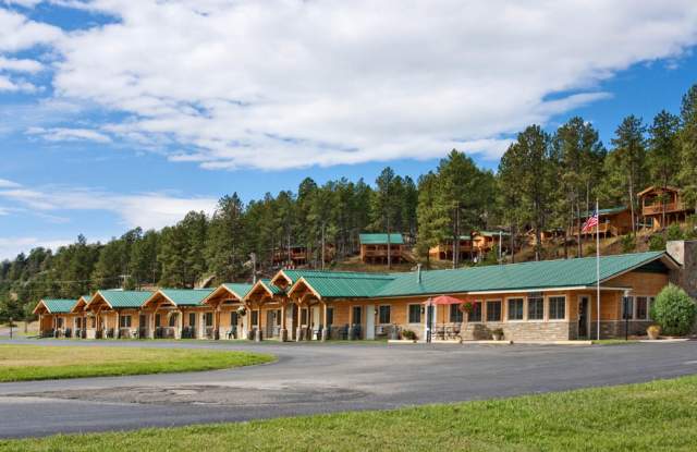 Rock Crest Lodge & Cabins