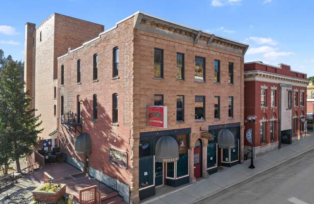 Stampmill Inn, Restaurant & Saloon