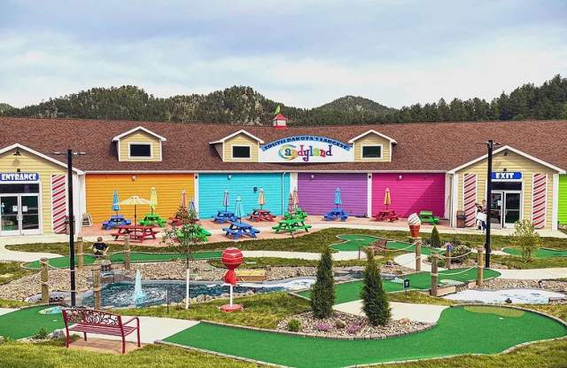 Sweet Greens Mini Golf