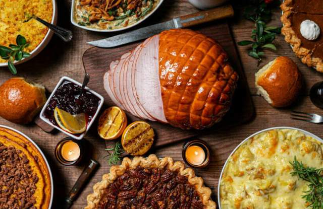 Thanksgiving Brunch at Latchstring Restaurant