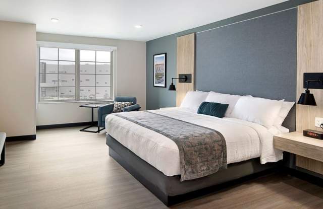 ClubHouse Hotel & Suites - Rapid City