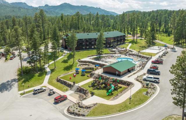 Mt Rushmore Lodge at Palmer Gulch H.City