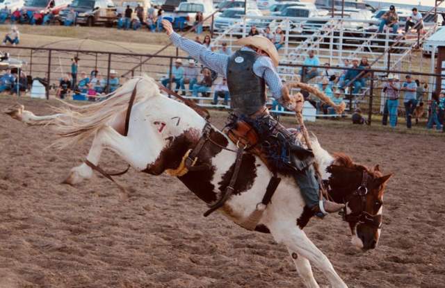 Murdo Ranch Rodeo & Gumbo Ridge Bronc Ride