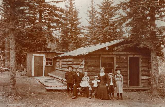 Preservation Thursday: What’s in the names? For Wood Place and Besant Park Road – Stagecoaches and Trains